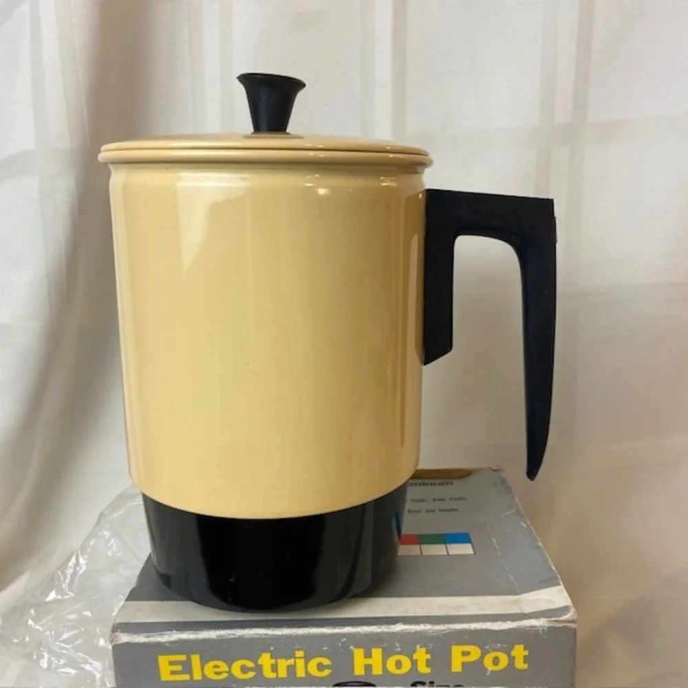 Vintage Nanco Electric Hot Pot 4 Cup Harvest Gold Enameled Aluminum 3C-402 New